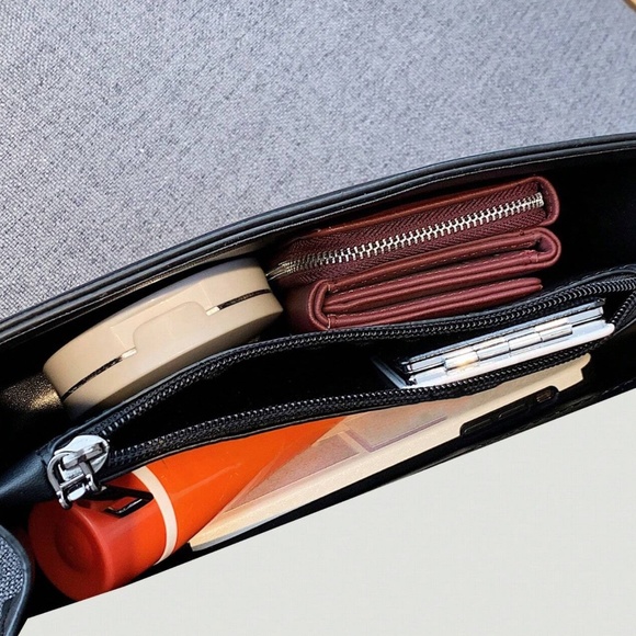 Luxe Vegan Leather Snakeskin Medium Size Shoulder Crossbody Bag - Picture 12 of 12